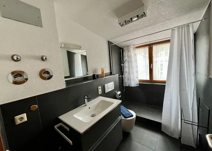 Ferienresidenz Seegarten - Mit Privatem Seezugang Und Hauseigenem Schwimmbad Bodman-Ludwigshafen